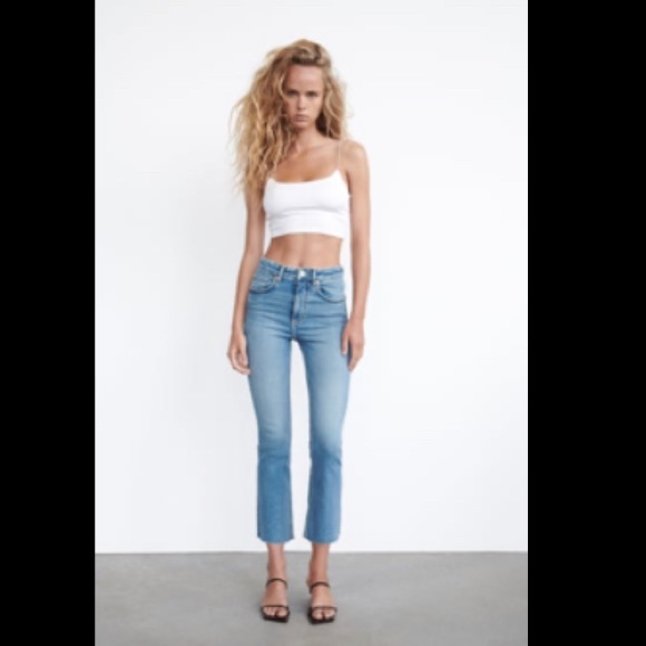 *ZARA* Mid-rise crop flare jeans in blue size US4 - Picture 8 of 8